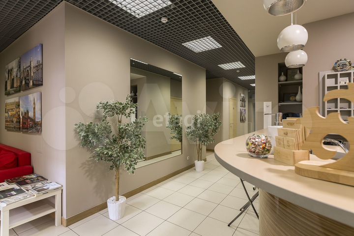 Продам помещение свободного назначения, 303.5 м²