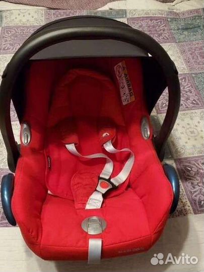 Автолюлька maxi cosi cabriofix с базой