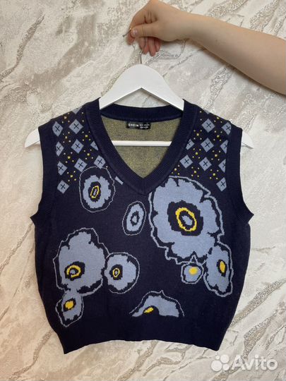 Жилет,кардиган,футболка,платье