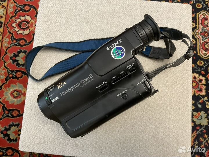 Видеокамера Sony CCD-TR380E