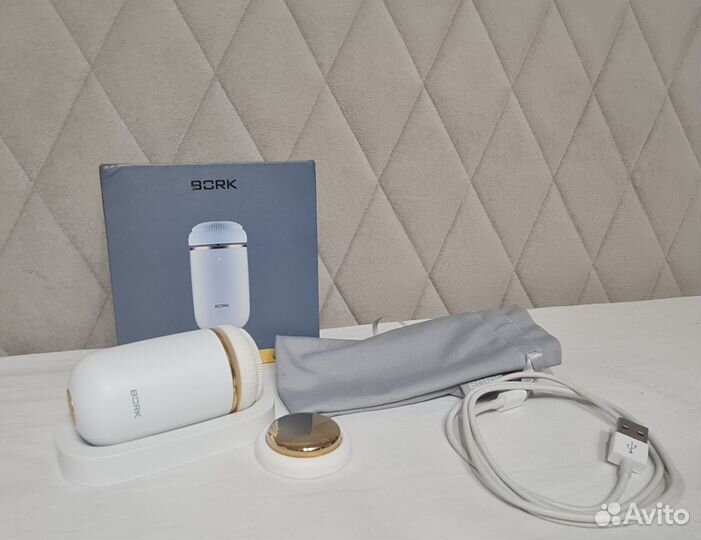 Bork мультичастотная щетка D687