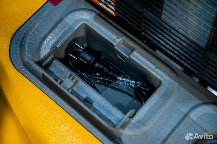 Штабелер самоходный 1,5 тонны 3 метра