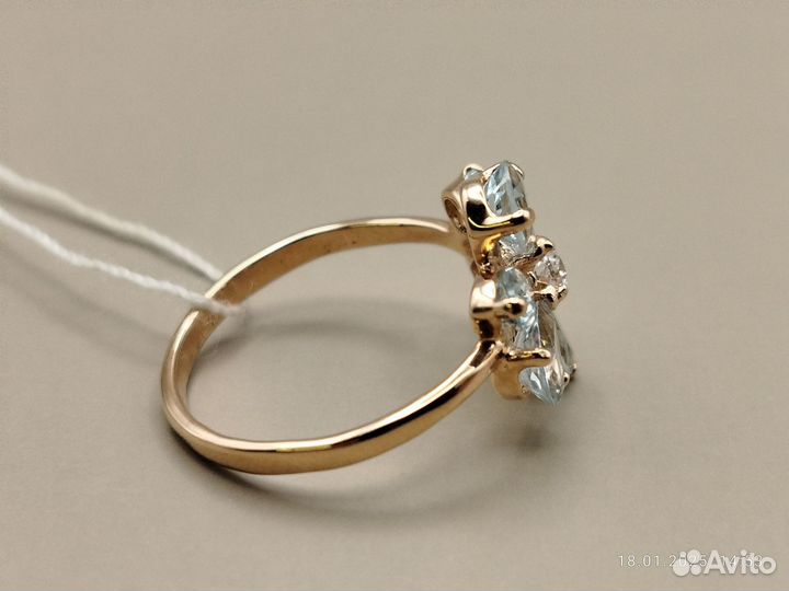 Кольцо золотое с топазом 585 пробы 17 размер
