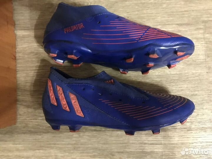 Футбольные бутсы