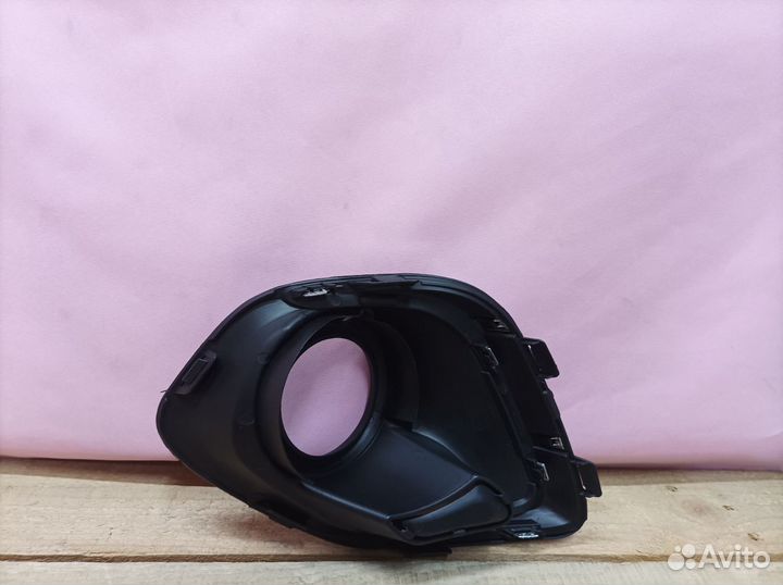 Окантовка птф левая Mitsubishi ASX 1 га0 2010