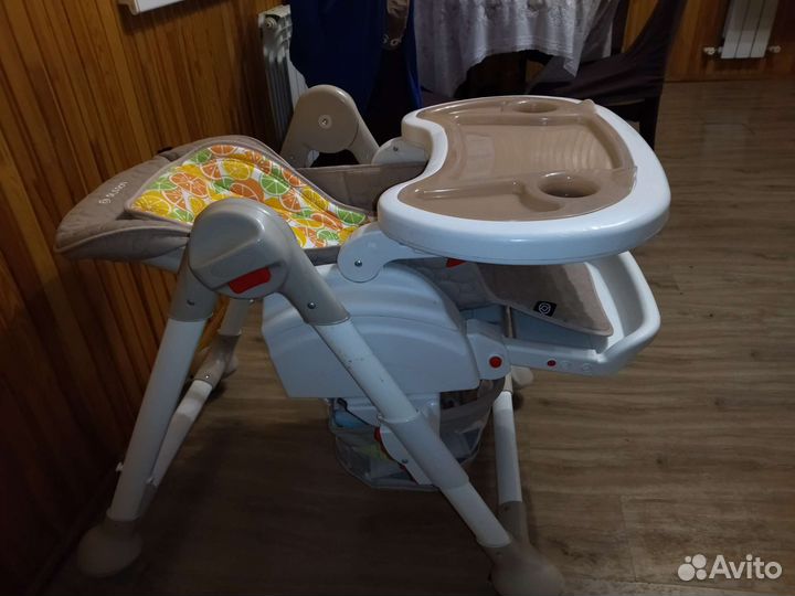Стульчик для кормления olsson