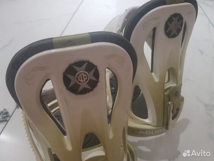 Крепление для сноуборда Burton Cartel