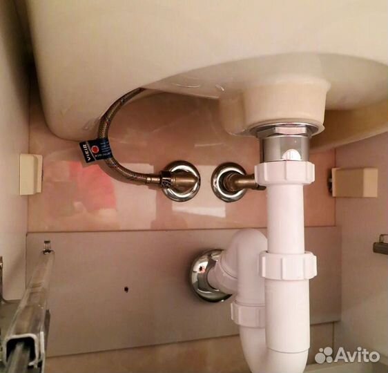 Установить душ смеситель. Сантехника Муж на час