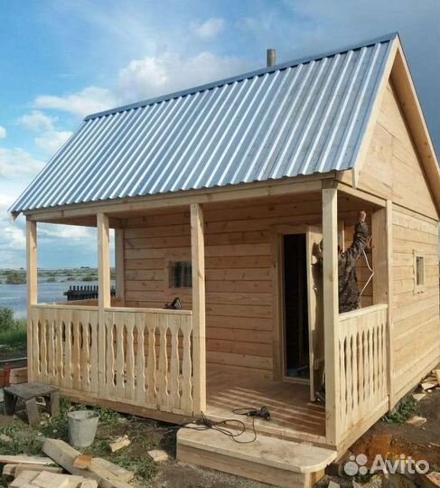 Бригада строителей