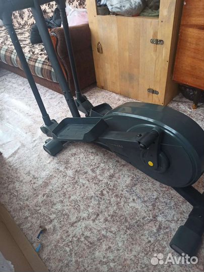 Эллиптический тренажер torneo