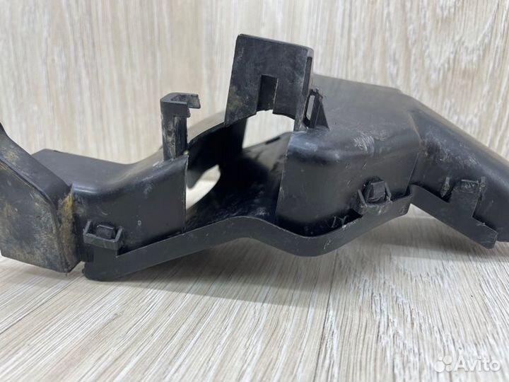 Кронштейн проводки Hyundai Solaris 1