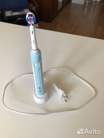 Электрическая зубная щетка braun oral b