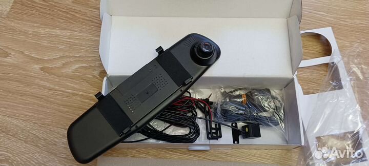 Видеорегистратор зеркало