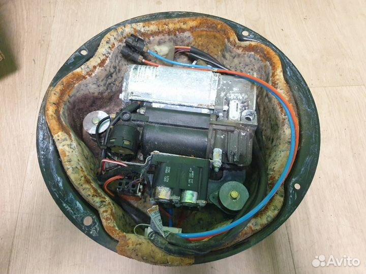 Компрессор воздушный Bmw E65/66 E39 E53 X5 5 7
