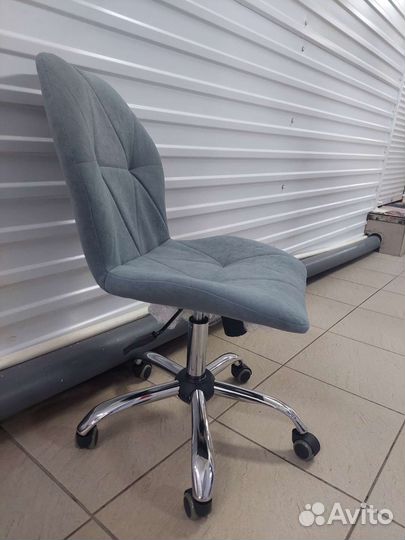 Компьютерное кресло новое