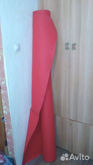 Красная ковровая дорожка