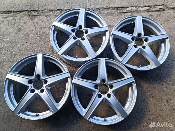 Диски литые R17 5x112 Alutec Германия