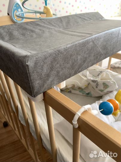 Пеленальный столик