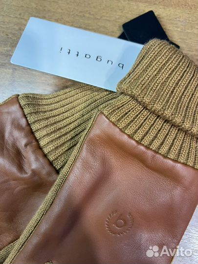 Перчатки bugatti