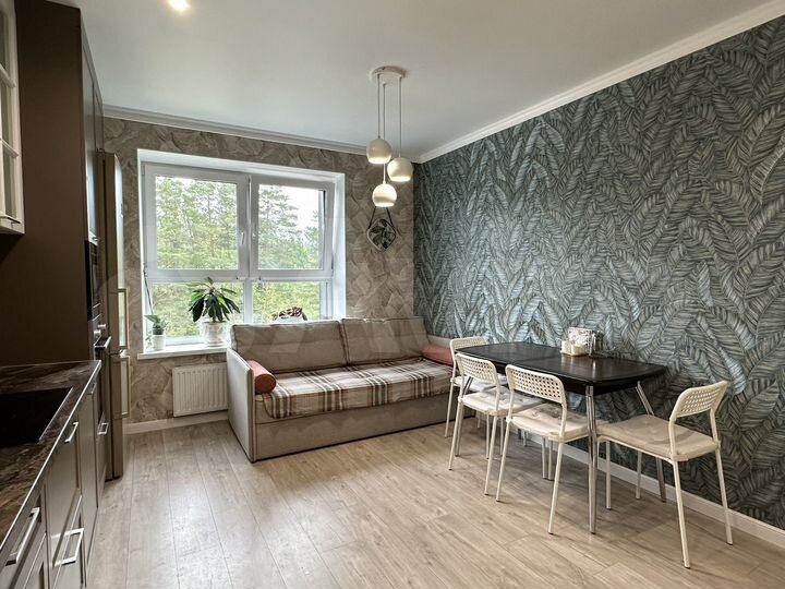 2-к. квартира, 54 м², 5/10 эт.