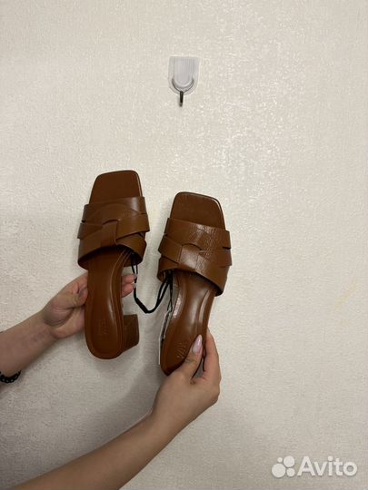 Сандалии zara