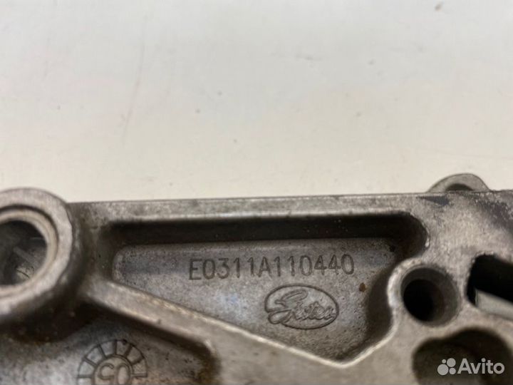 Натяжитель ремня грм Audi A6 C6 2.0 2008