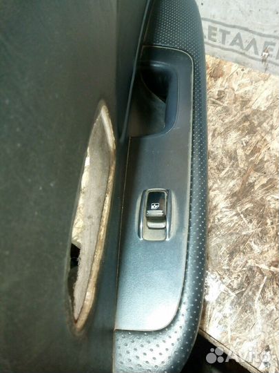 Обшивка задняя правая Hyundai Sonata 5