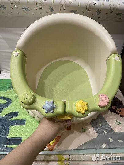 Стульчик для купания kidfinity