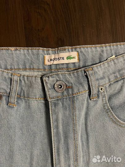 Джинсы Lacoste