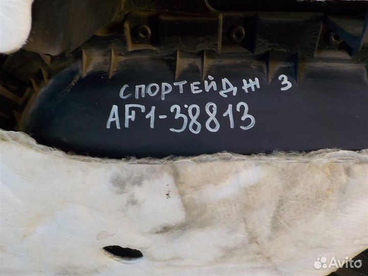 Обшивка двери передней правой KIA Sportage III (S