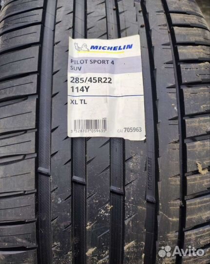 Michelin Pilot Sport 4 SUV 285/45 R22 114Y