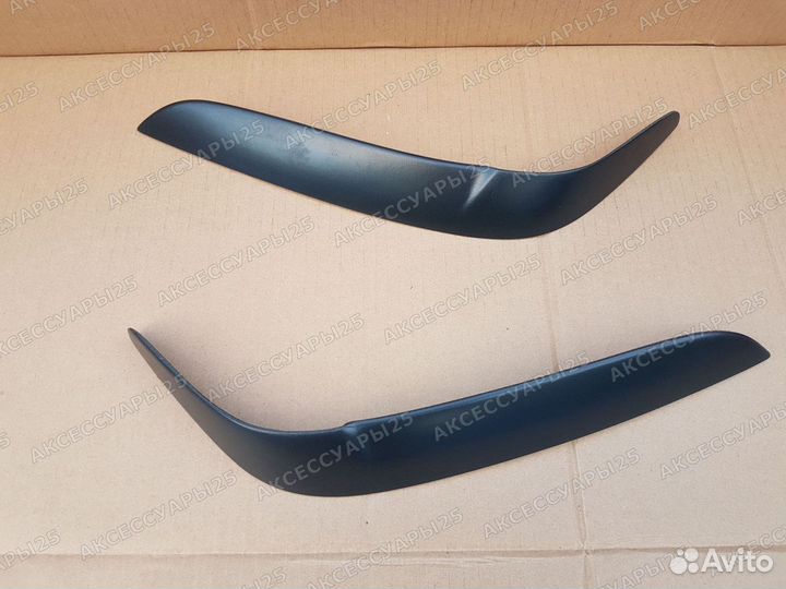 Реснички на фары Toyota Crown jzs171 1999-2003г