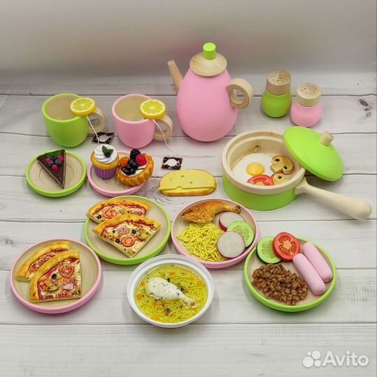 Деревянная игрушечная посуда