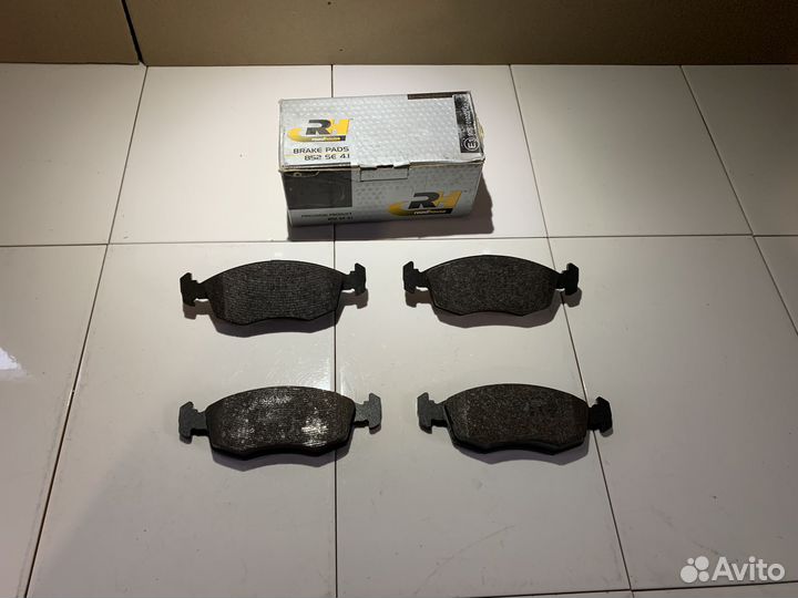 Передние колодки Ford Scorpio Sierra 1983-1987