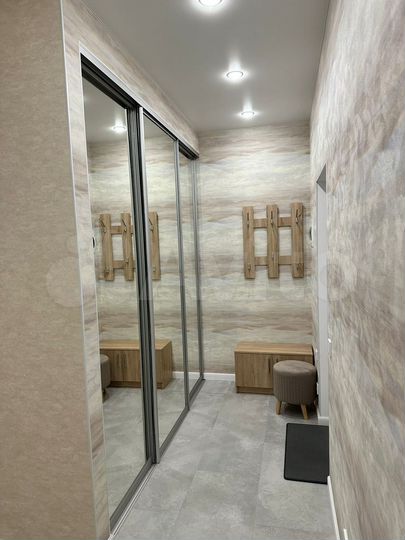 2-к. квартира, 56 м², 8/8 эт.