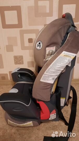 Детское автомобильное кресло