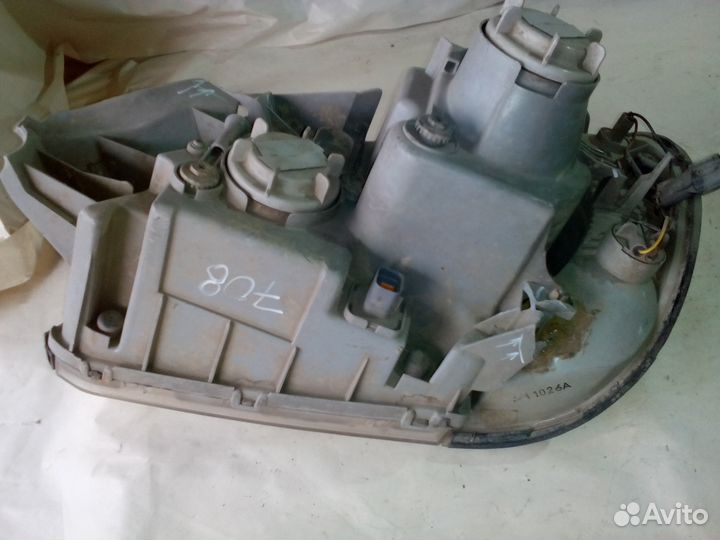 Фара правая hyundai terracan (2001)