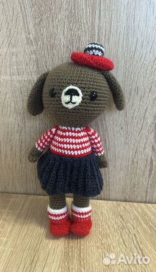 Вязаная собачка игрушка