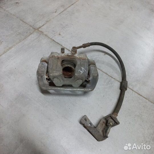 Суппорт задний задний левый Hyundai Genesis G80