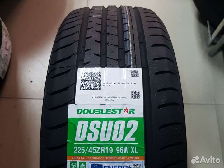 DoubleStar DSU02 225/45 R19