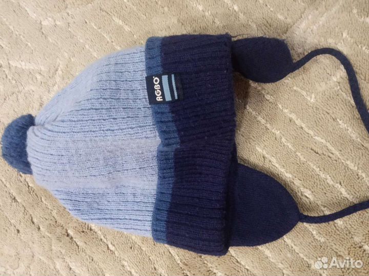 Шапка демисезонная на 2-3 года