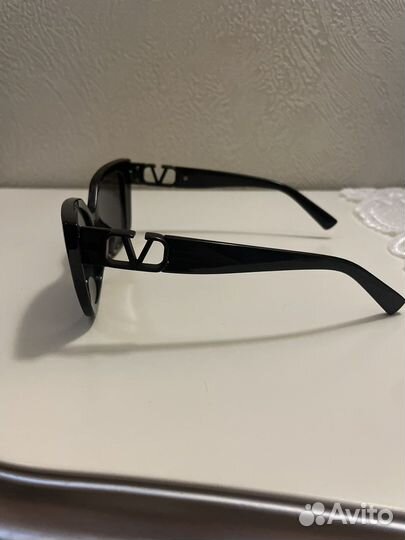 Солнцезащитные очки женские брендовые
