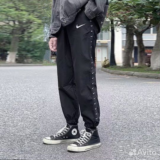 Спортивные штаны Nike lamp