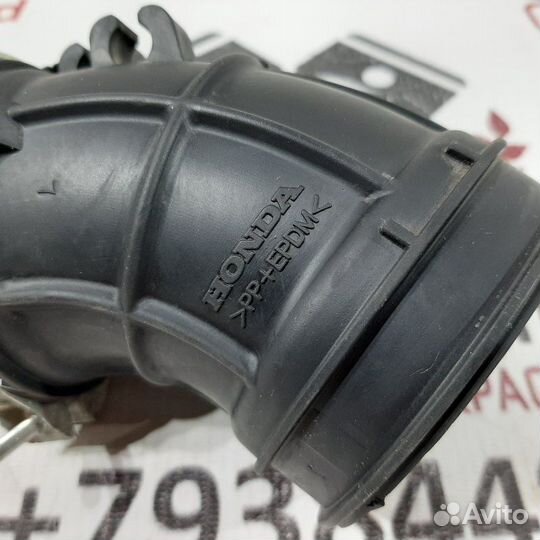 Патрубок Honda Civic 5D FK2 R18A2 2008