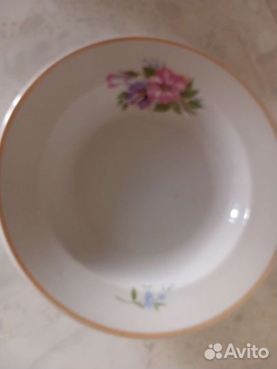 Глубокие суповые тарелки