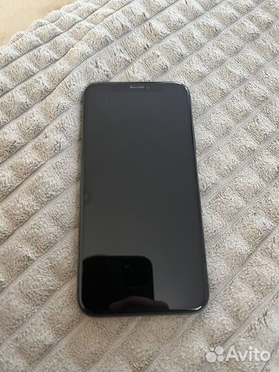 Телефон iPhone 10