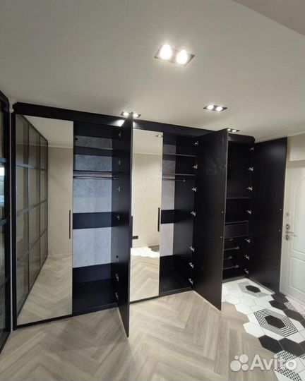 Шкаф в прихожую