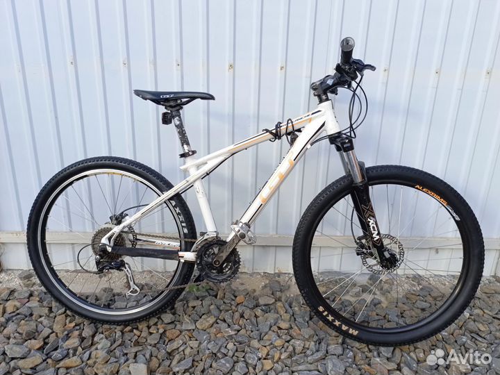 Велосипед GT Avalanche 3.0