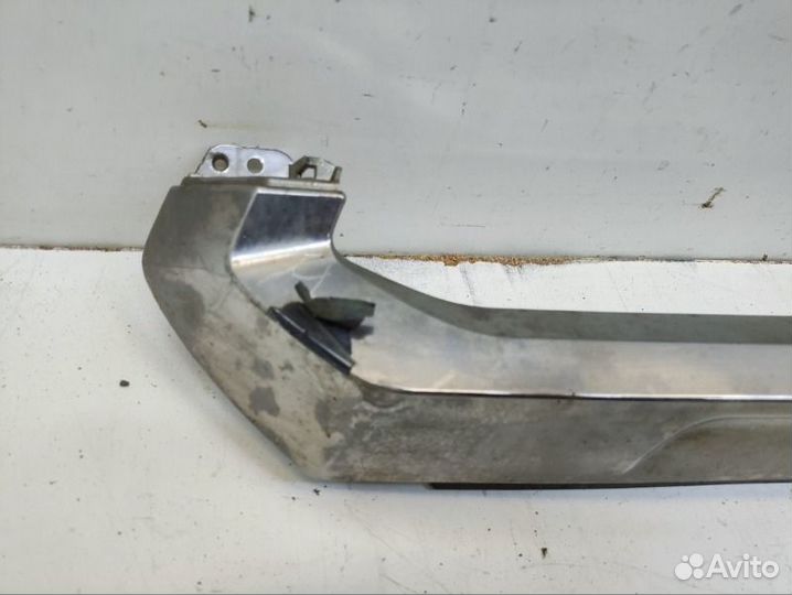 Молдинг решетки радиатора передний Lexus Rx 4