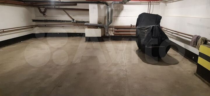 Машиноместо, 15 м²